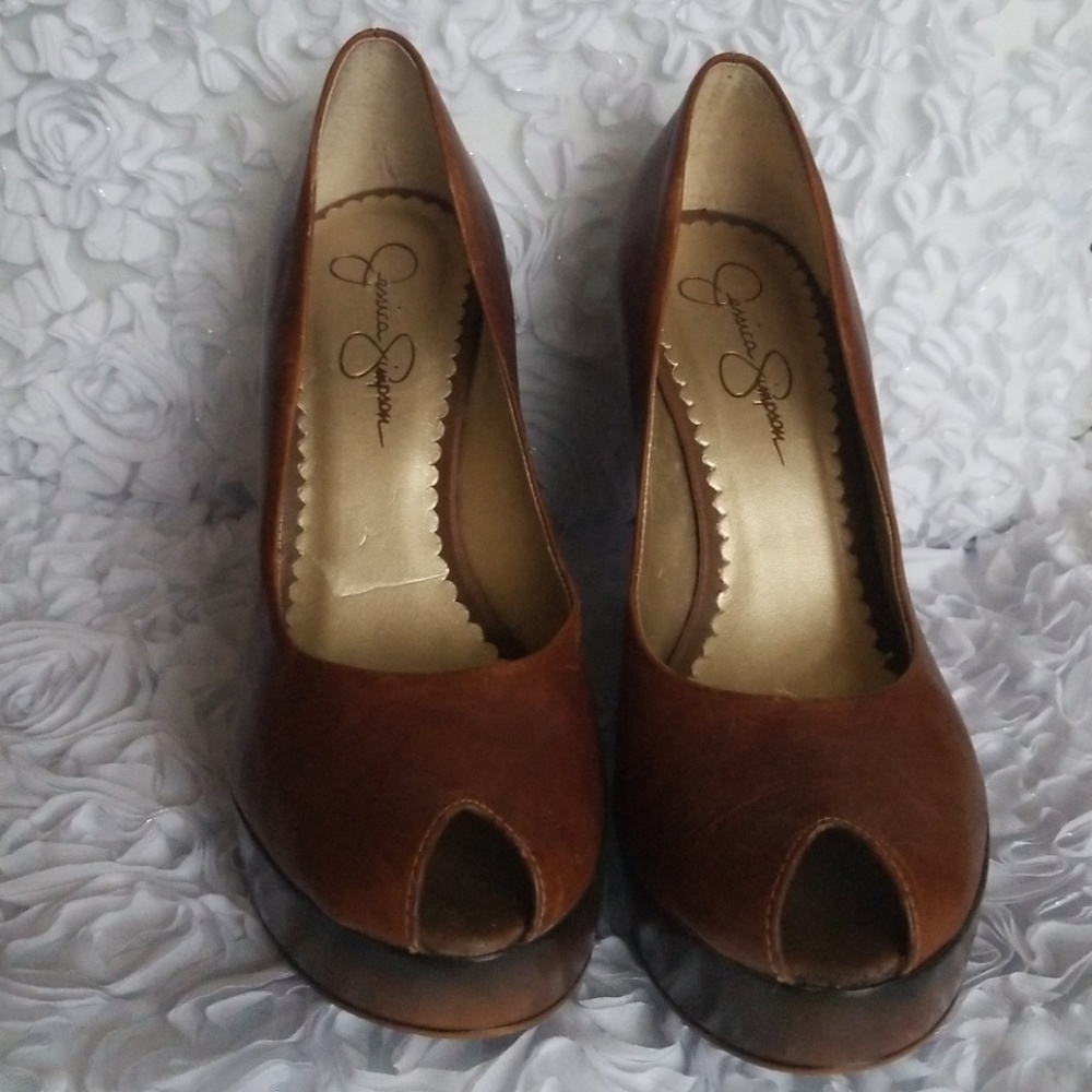 Jessica Simpson platform shoes